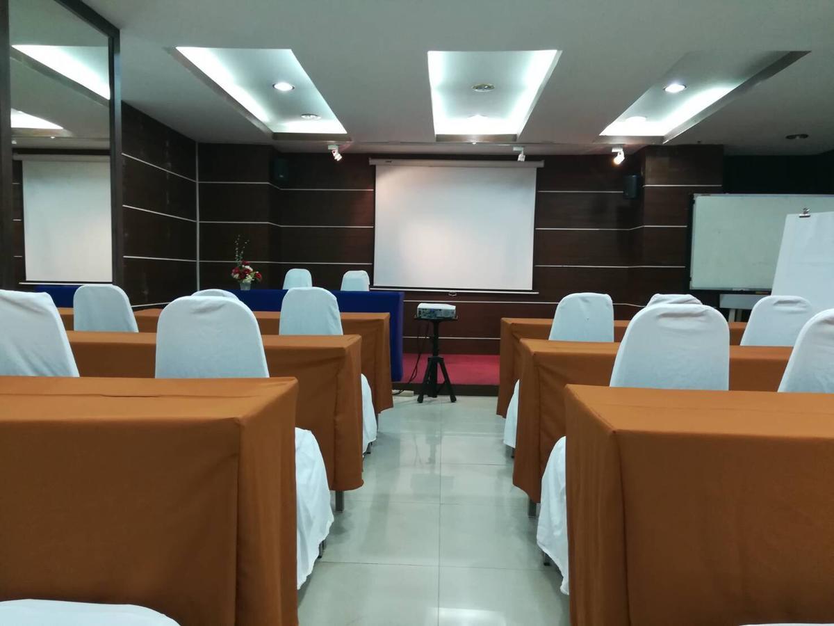 The Residence Prachinburi 304 Экстерьер фото